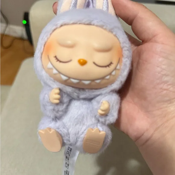 Labubu with Clear Case - Picture 2 of 2